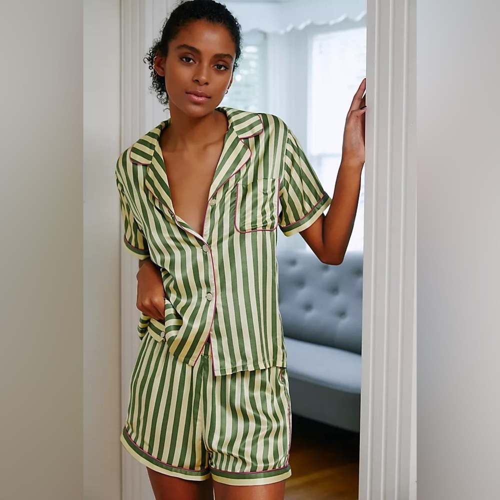 Morgan Lane Silk Katelyn Top and Fiona Short Sleep Pajama Set NWT Green